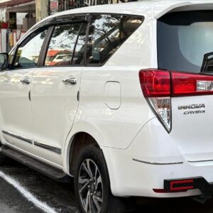 Innova Crysta car for rent in dehradun