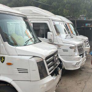 tempo traveller services in dehradun