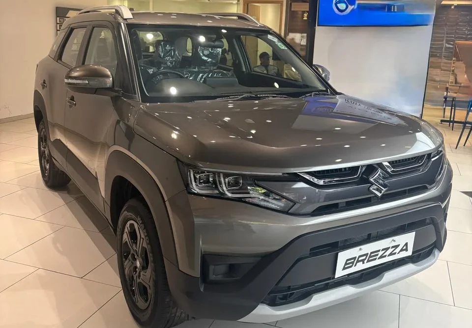 Brezza car for rent in Dehradun